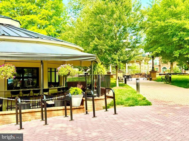 2462 FIVE SHILLINGS RD, Frederick, MD 21701