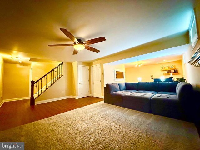 2462 FIVE SHILLINGS RD, Frederick, MD 21701