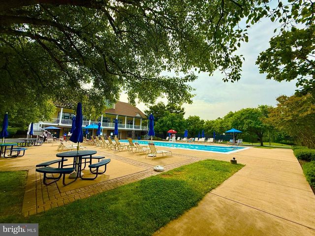 2462 FIVE SHILLINGS RD, Frederick, MD 21701