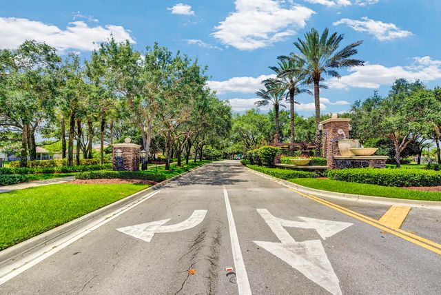 6546 NW 112th Avenue, Parkland, FL 33076