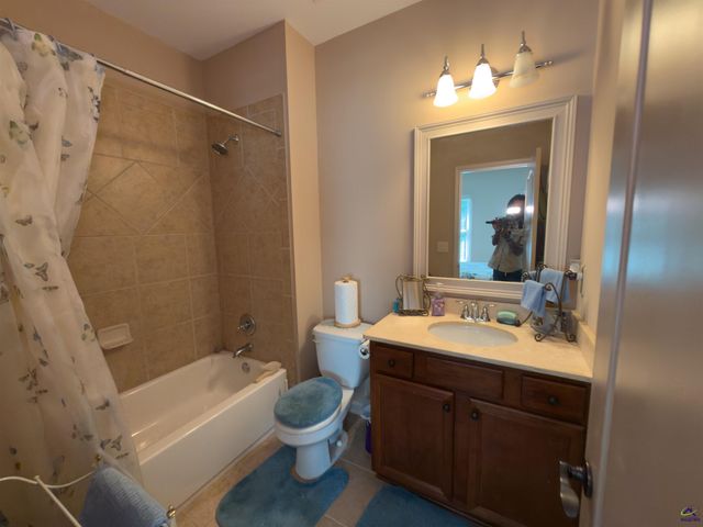1201 Grassy Oat Lane, Lawrenceville, GA 30045