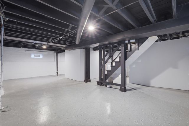 18037 Ridgewood Avenue, Lansing, IL 60438