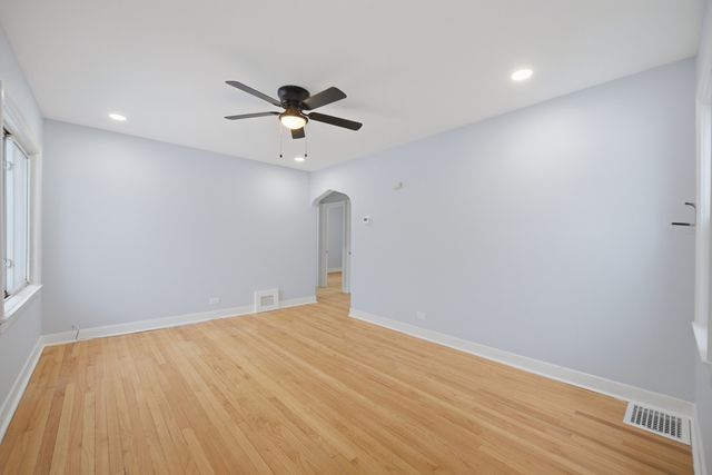 18037 Ridgewood Avenue, Lansing, IL 60438