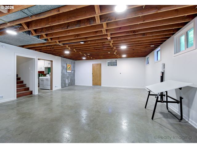 7811 Ne PRESCOTT St, Portland, OR 97218