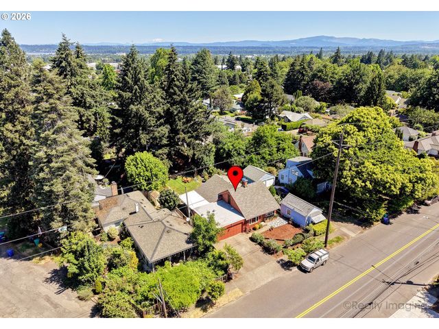 7811 Ne PRESCOTT St, Portland, OR 97218