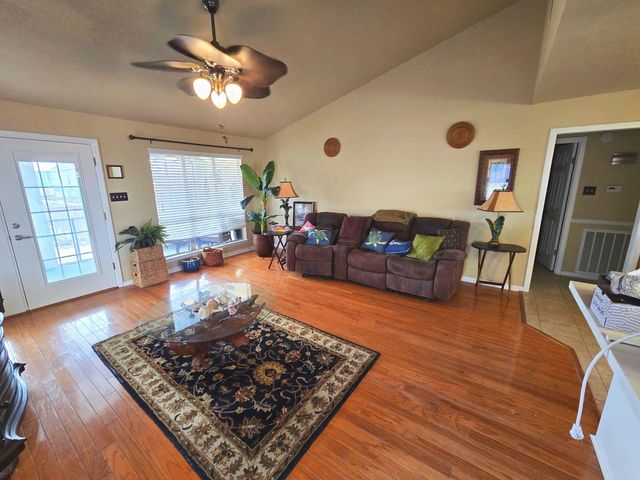 1 N Pelican Street, La Marque, TX 77568