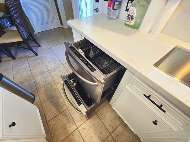 1 N Pelican Street, La Marque, TX 77568