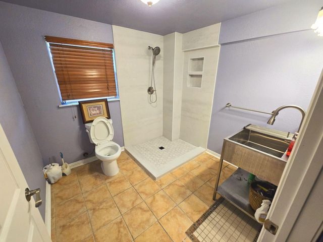 1 N Pelican Street, La Marque, TX 77568