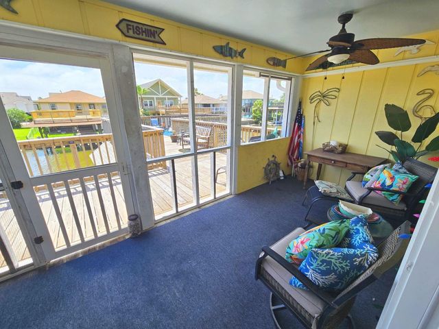 1 N Pelican Street, La Marque, TX 77568