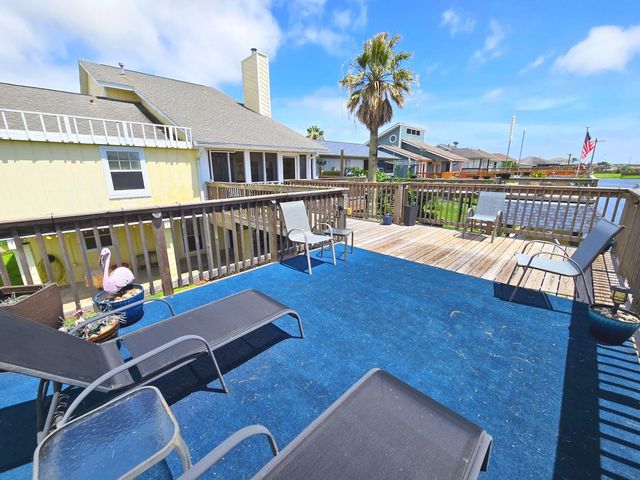 1 N Pelican Street, La Marque, TX 77568