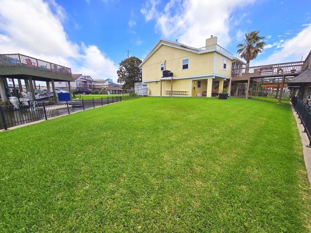 1 N Pelican Street, La Marque, TX 77568