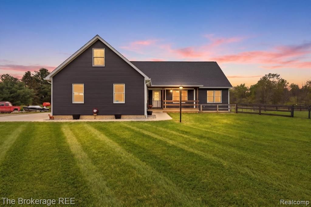 1520 Winslow Road, Attica, MI 48412