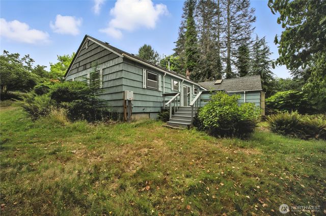 306 E SR 4, Cathlamet, WA 98612