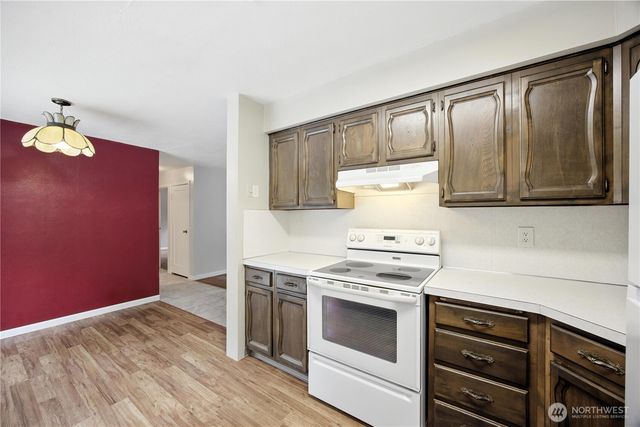 306 E SR 4, Cathlamet, WA 98612