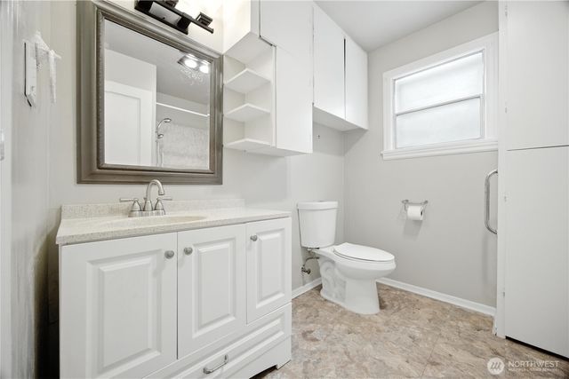 306 E SR 4, Cathlamet, WA 98612