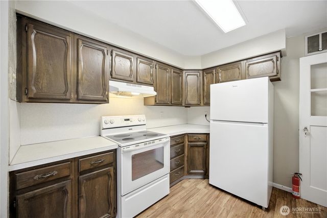 306 E SR 4, Cathlamet, WA 98612