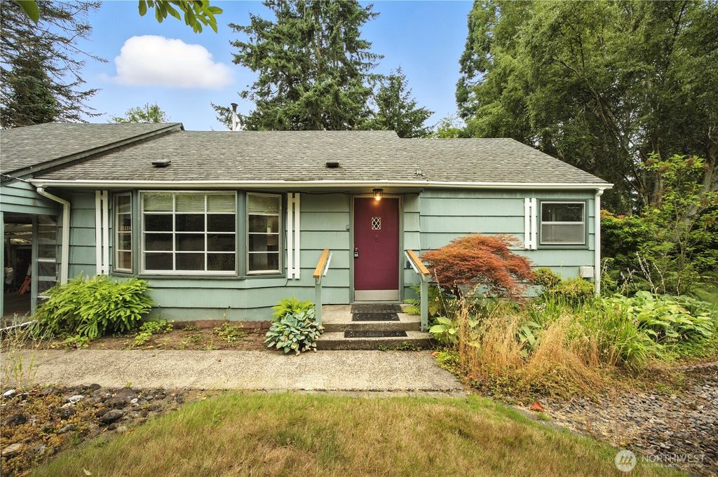 306 E SR 4, Cathlamet, WA 98612