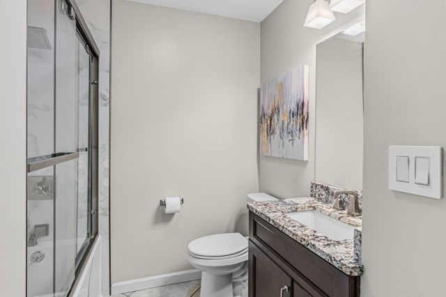 263 College Hwy, Southampton, MA 01073