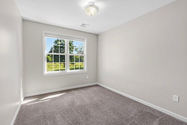 263 College Hwy, Southampton, MA 01073