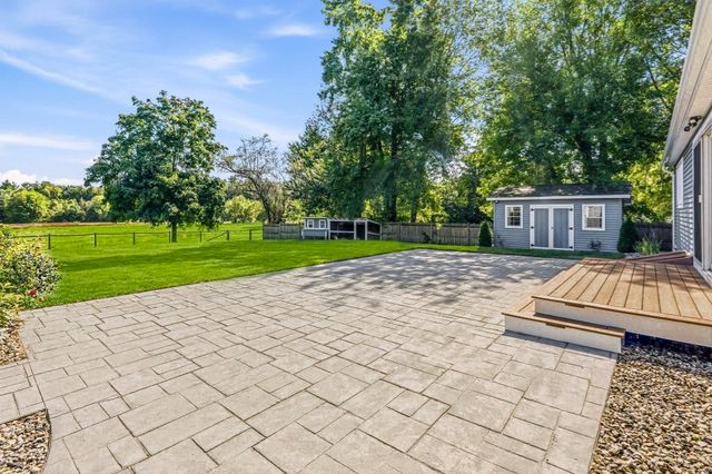 263 College Hwy, Southampton, MA 01073