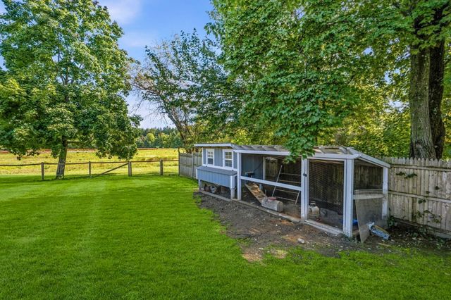 263 College Hwy, Southampton, MA 01073