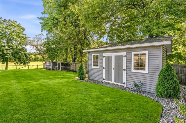 263 College Hwy, Southampton, MA 01073