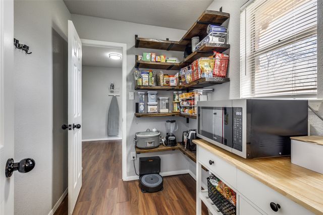 3205 S Lipsey Street, Decatur, TX 76234