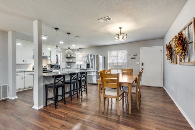 3205 S Lipsey Street, Decatur, TX 76234