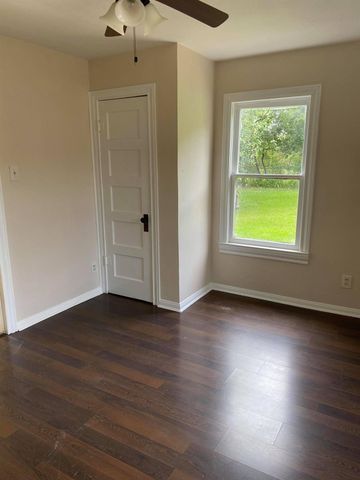 921 Booth Street, Houston, TX 77009