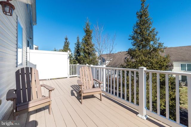 30 KOMEN CT, Sellersville, PA 18960