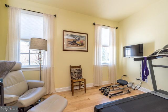 30 KOMEN CT, Sellersville, PA 18960