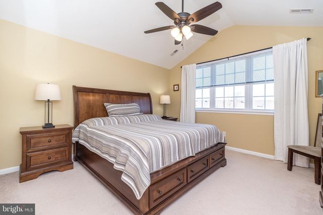 30 KOMEN CT, Sellersville, PA 18960