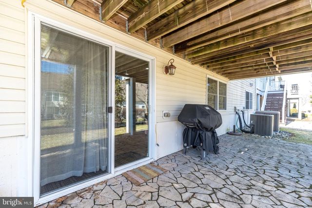 30 KOMEN CT, Sellersville, PA 18960