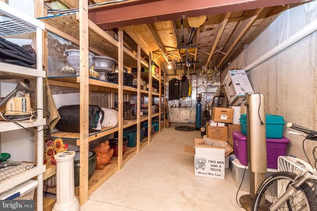 30 KOMEN CT, Sellersville, PA 18960