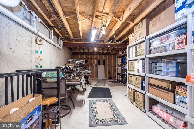 30 KOMEN CT, Sellersville, PA 18960