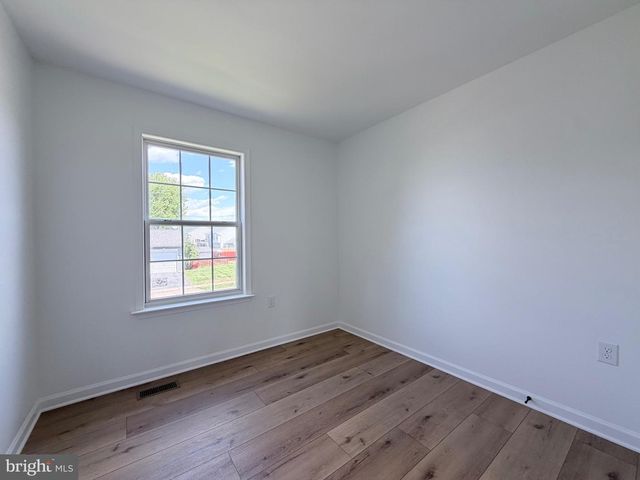 87 NORTHWINDS DR, Charles Town, WV 25414