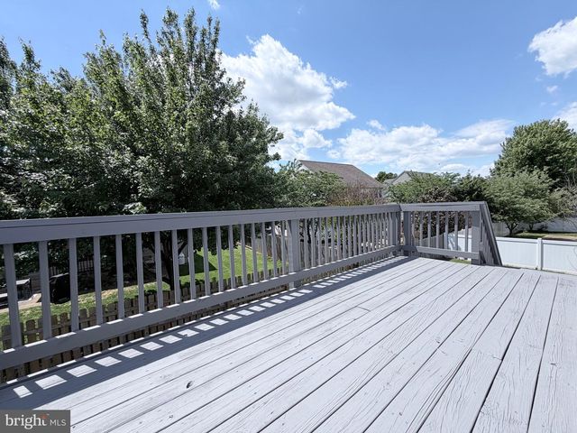 87 NORTHWINDS DR, Charles Town, WV 25414