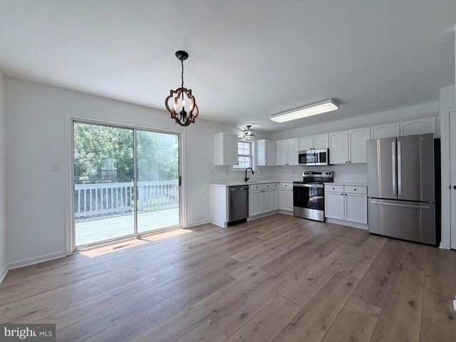 87 NORTHWINDS DR, Charles Town, WV 25414