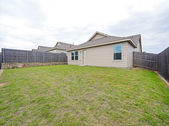 8421 Fawn Creek Drive, Fort Worth, TX 76123