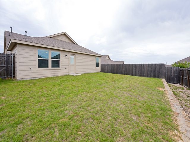 8421 Fawn Creek Drive, Fort Worth, TX 76123