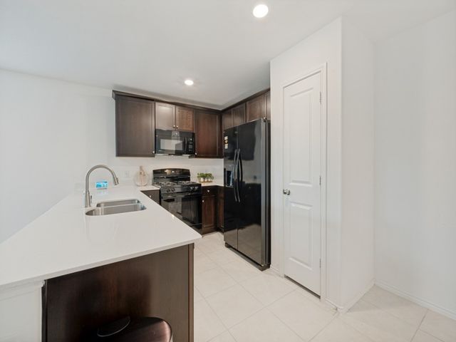 8421 Fawn Creek Drive, Fort Worth, TX 76123