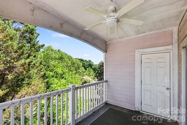 9241 Meadow Vista Road, Charlotte, NC 28213