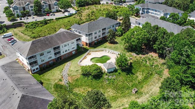 9241 Meadow Vista Road, Charlotte, NC 28213