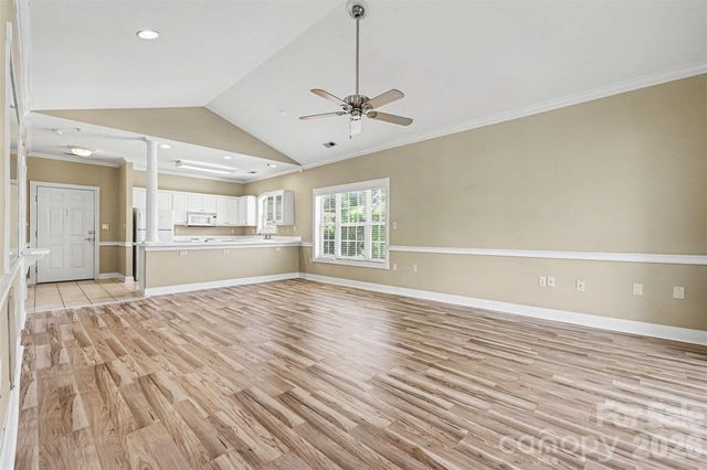 9241 Meadow Vista Road, Charlotte, NC 28213