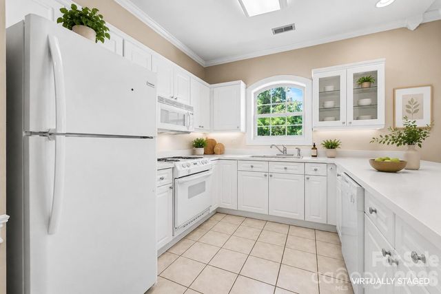 9241 Meadow Vista Road, Charlotte, NC 28213