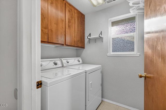 100 Brierwood Drive, Talent, OR 97540