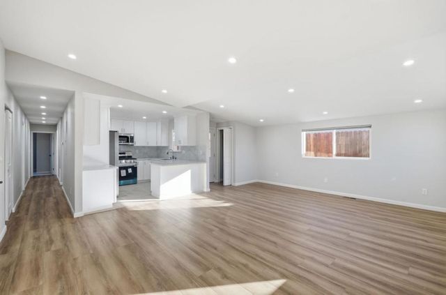 359 Reindollar Avenue, Marina, CA 93933