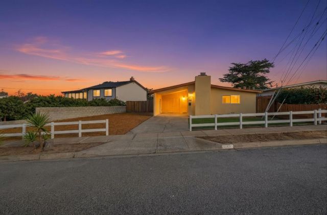 359 Reindollar Avenue, Marina, CA 93933