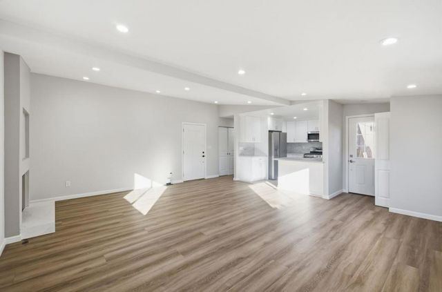 359 Reindollar Avenue, Marina, CA 93933