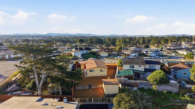 359 Reindollar Avenue, Marina, CA 93933